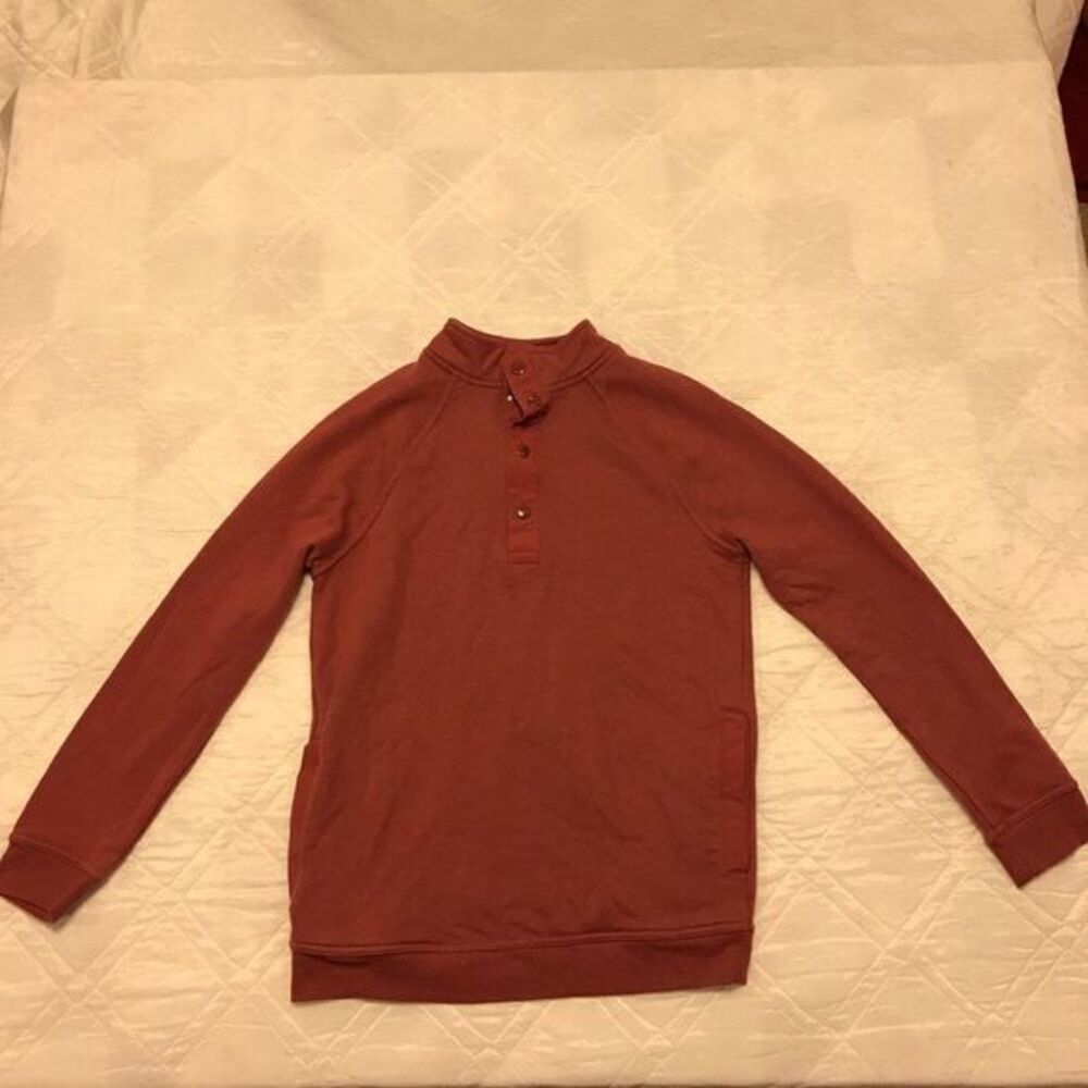 Cat & Jack Women's‎ 4 snap burgundy sweatshirt XL (16)